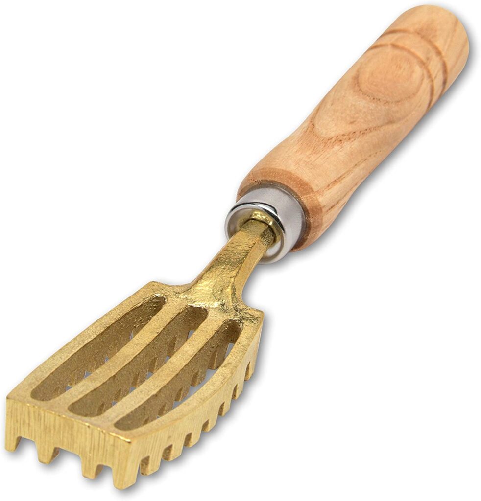 Kwizing made in japan fish scaler brush